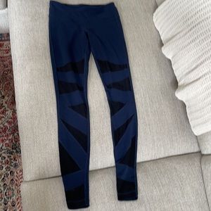 Lululemon Zig Zag mesh leggings